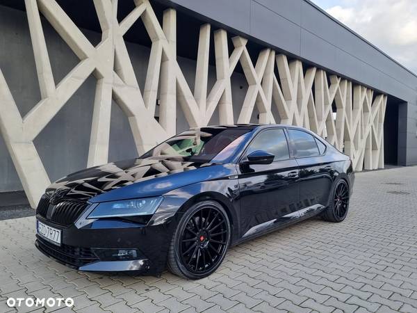 Skoda Superb 2.0 TSI 4x4 Sportline DSG - 4