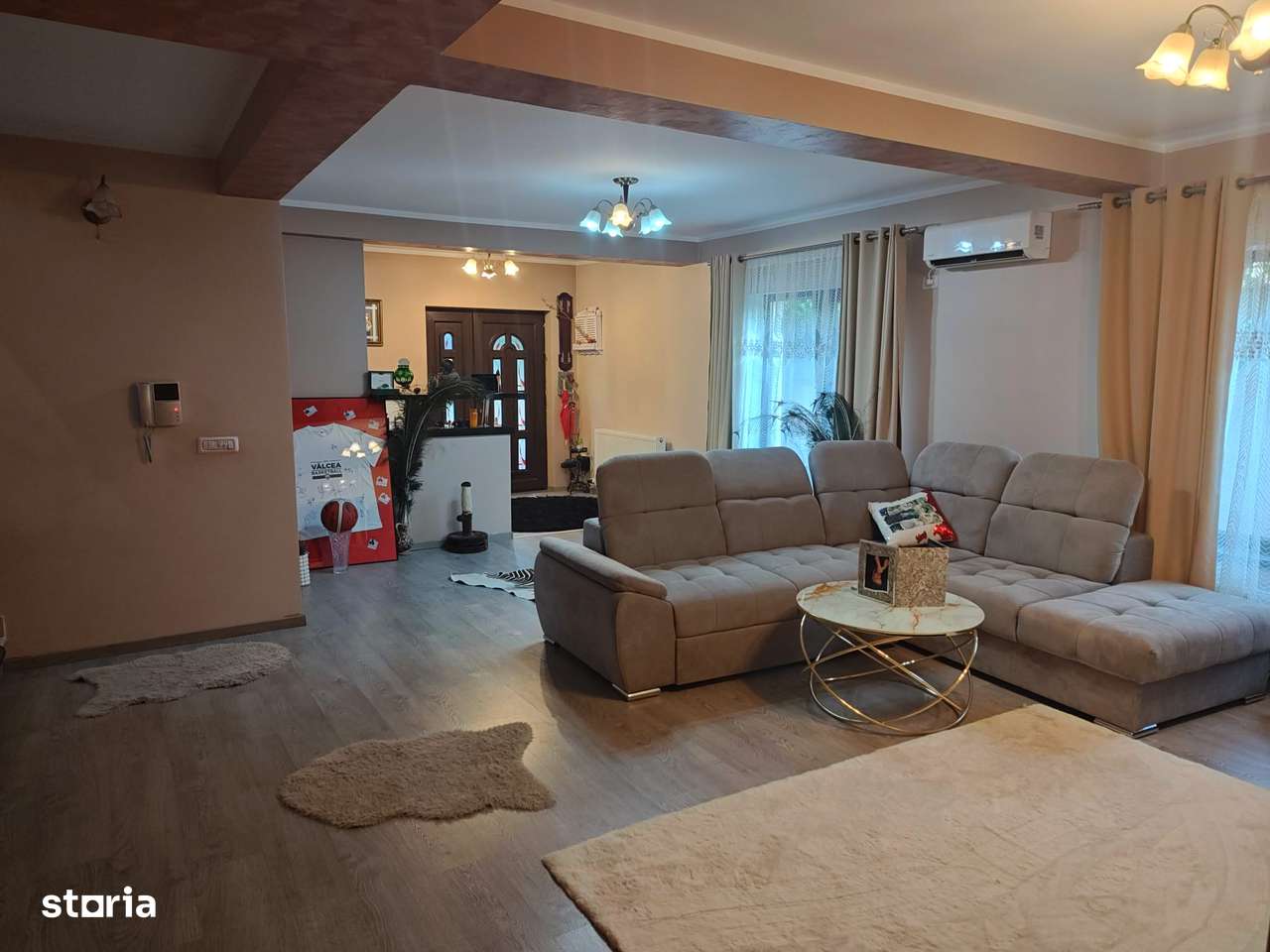 Casa /  Bulevard Dem Radulescu /  Ramnicu Valcea  / - Imagine principală: 5/20