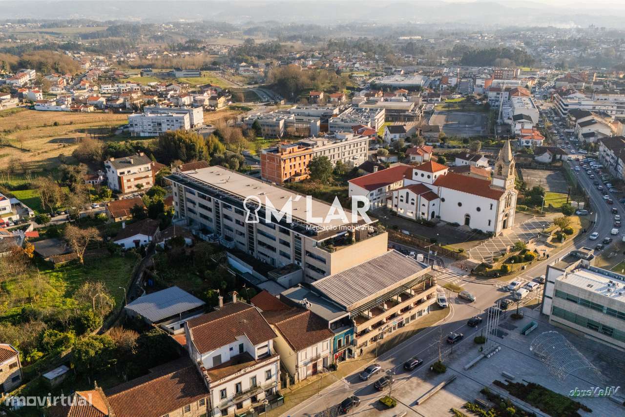 Apartamento T3 com piscina, Novo, no Centro de Vila Verde-40