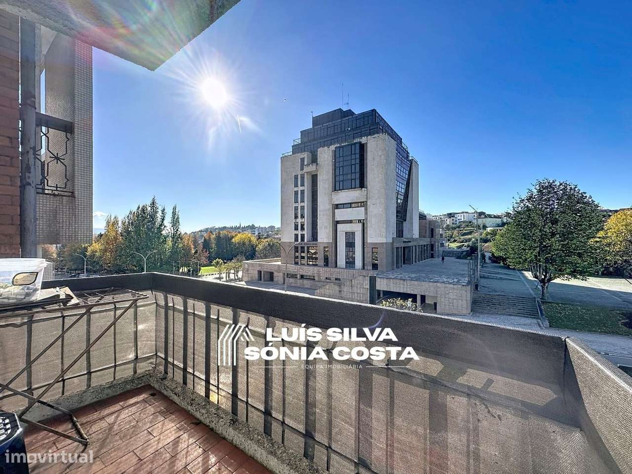 Apartamento T4 à venda na Rua Camilo Castelo Branco, 12 - Grande imagem: 2/28