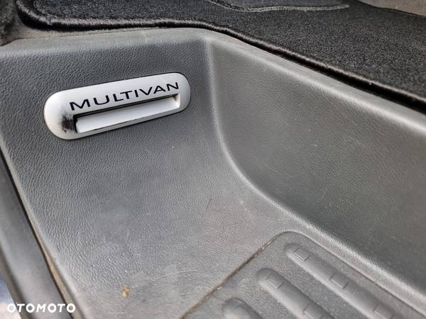 Volkswagen Multivan - 25