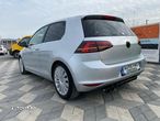 Volkswagen Golf - 6