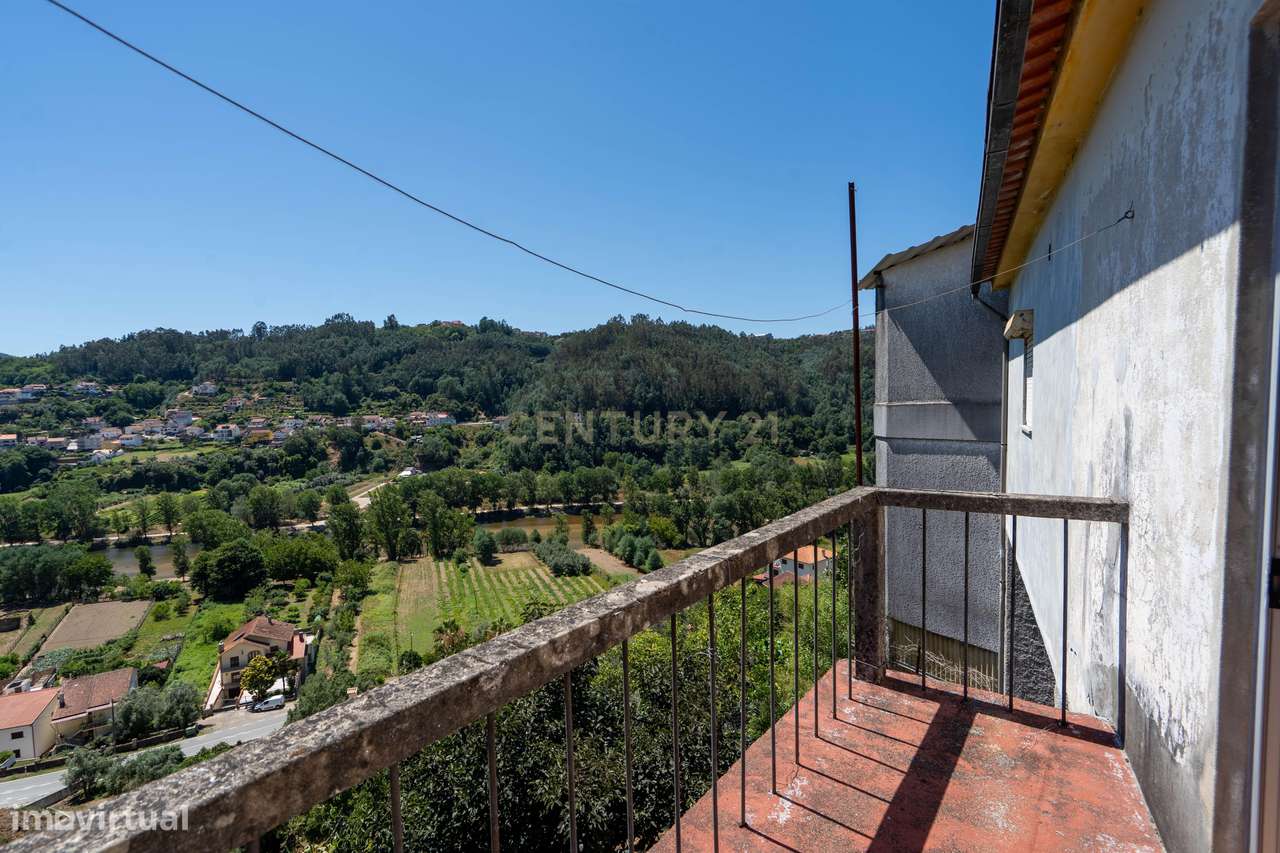 Moradia T3 c/ Vista para o Rio Mondego-34