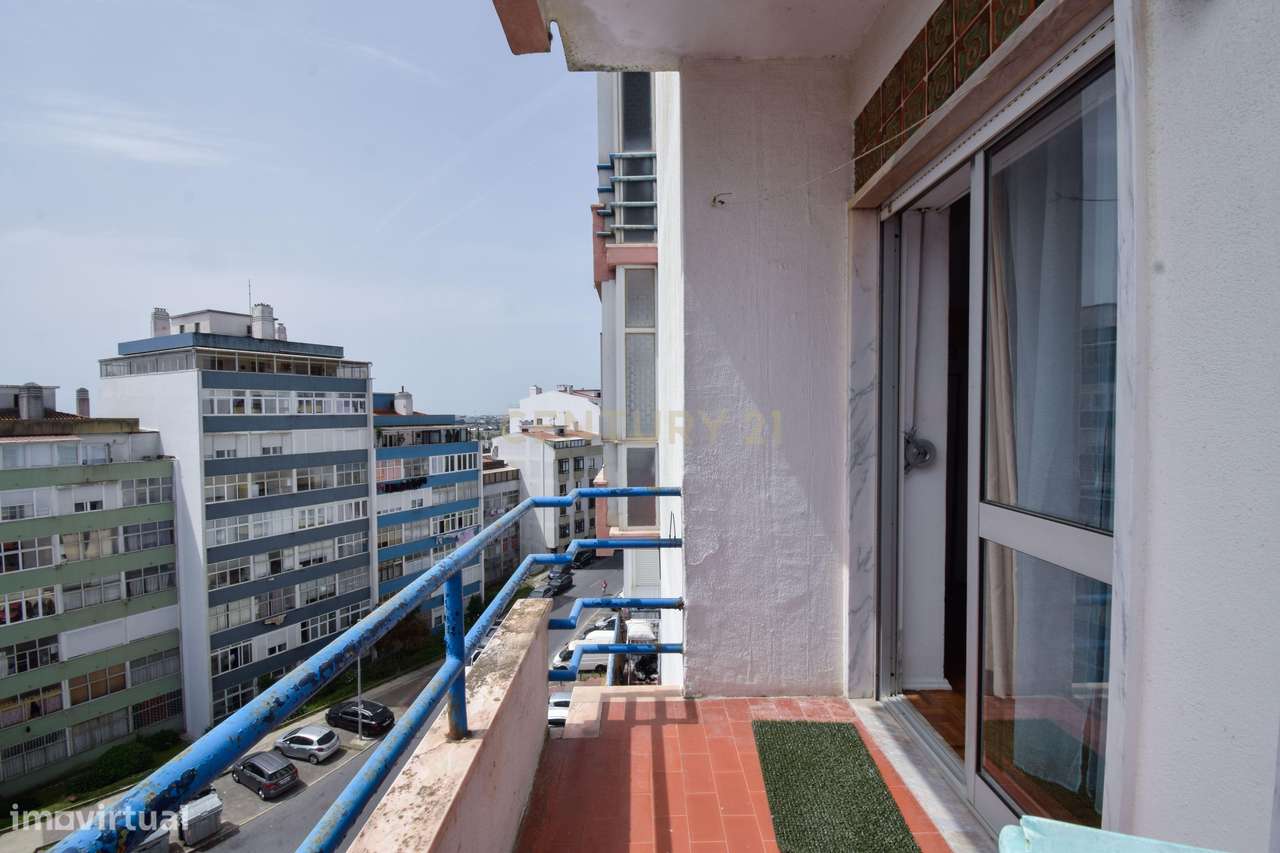 T3 Luminoso na Rinchoa (Rio de Mouro) | Varandas a Sul | Excelente Loc-7