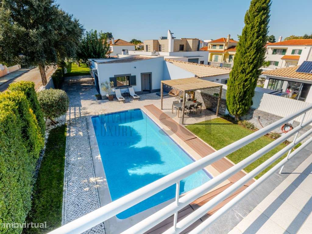 Moradia Independente T4 com piscina em Azeitão| Lote 857m2-53