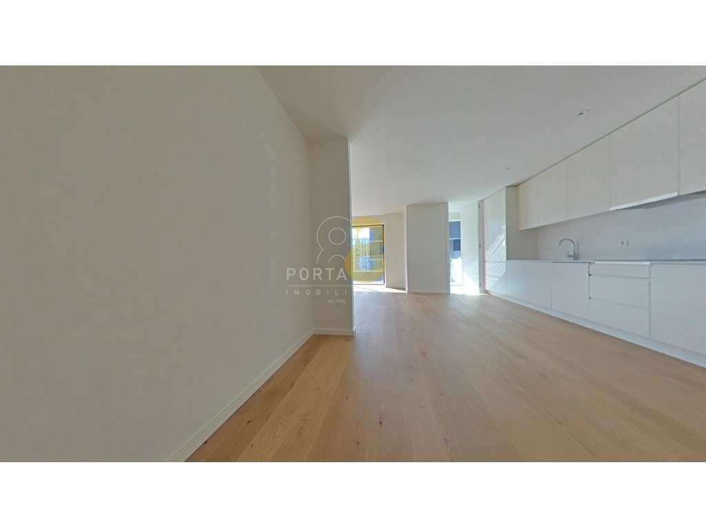 Apartamento T3 com vistas e varanda nas 3 frentes - Matosinhos Sul-23