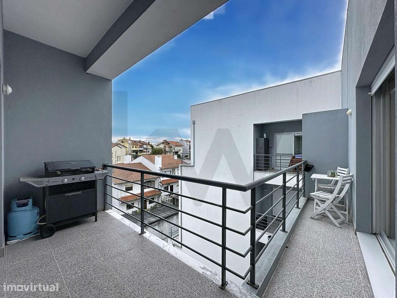 Apartamento T3 c/ 233m2 | Garagem 2 Carro | Enorme Varandas | Elevador-17