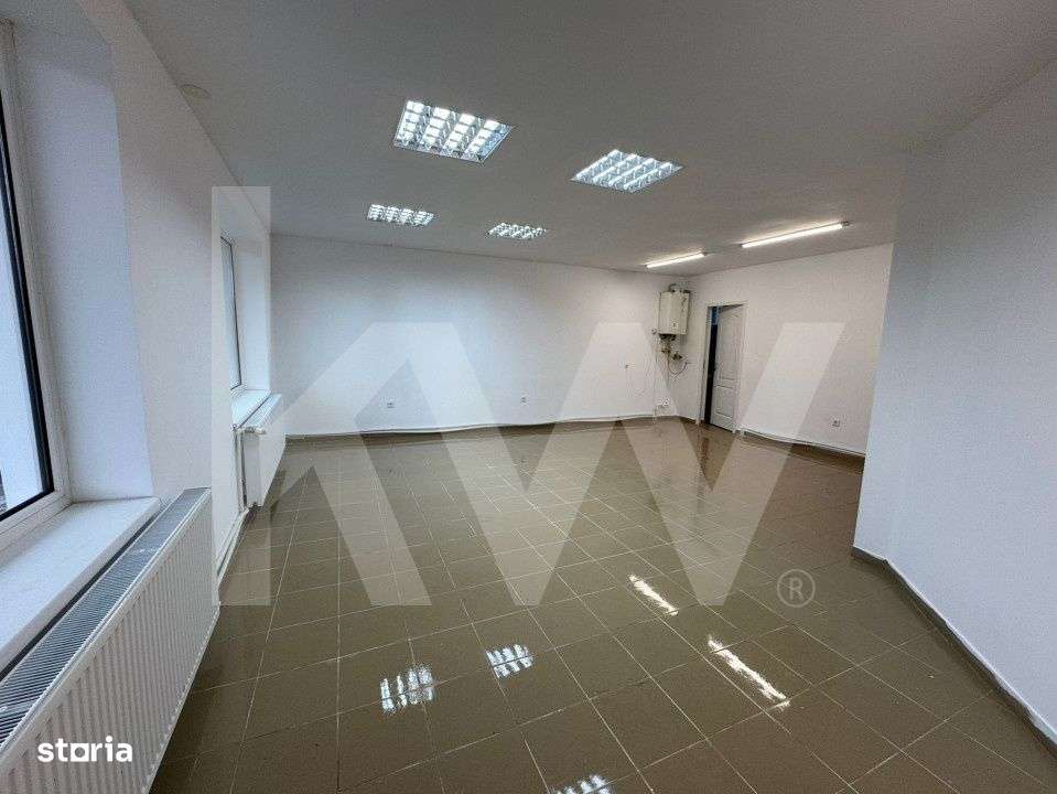 Spatiu comercial de inchiriat - 50 mp - zona foarte linistita de case - Imagine principală: 2/7