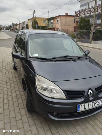 Renault Scenic - 11