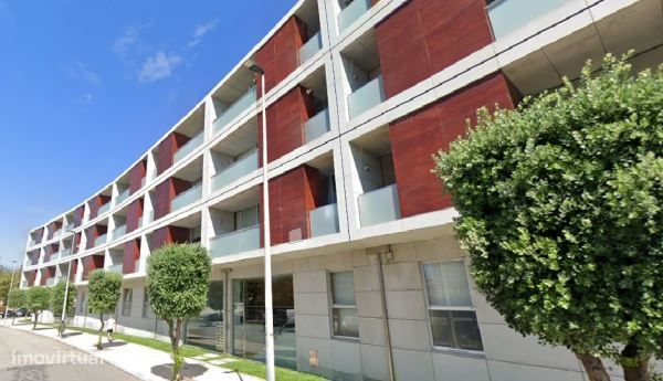 T4 de Luxo com Box e Arrumos a 300m da Praia - Vila do Conde - Grande imagem: 1/25
