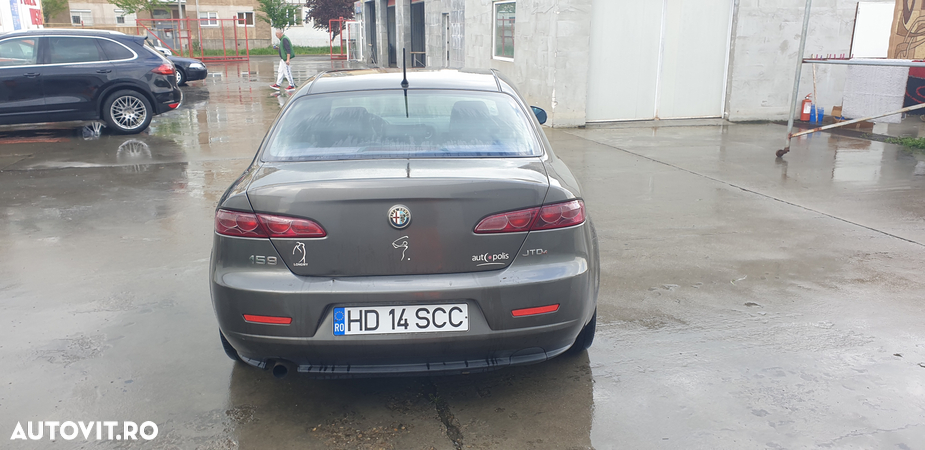 Alfa Romeo 159 - 9