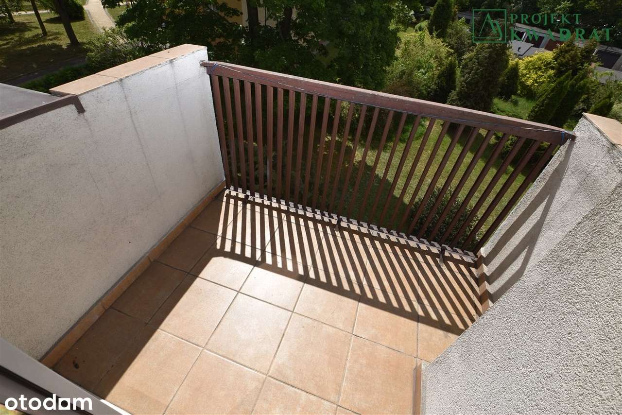 Słoneczne mieszkanie z balkonem| Piętro 2|Łabędy-4