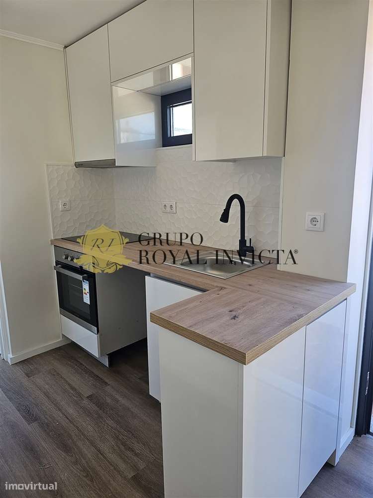 Moradia V2 Totalmente Remodelada próximo ao Jardim do Morro - V.N.G - Grande imagem: 3/13