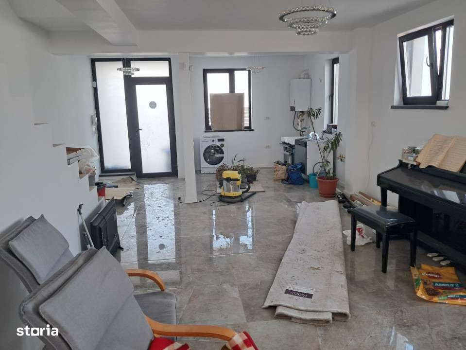 Doua vile DUPLEX Domnesti - Imagine principală: 2/12