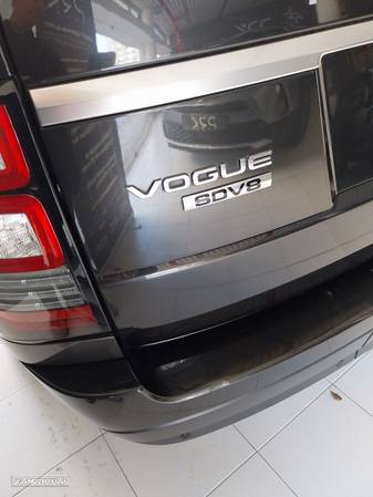 Land Rover Range Rover 4.4 SDV8 Vogue - 17