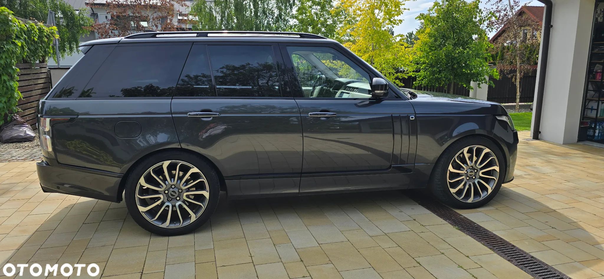 Land Rover Range Rover - 1