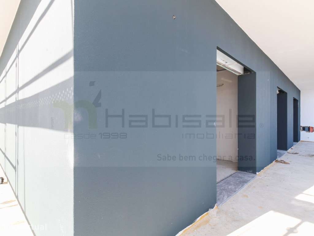 Apartamento T3 com boas áreas e garagem | Paradela, Santo António d...-8