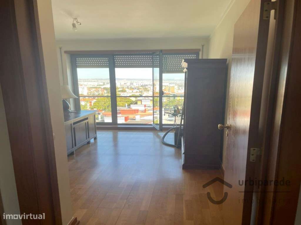 Apartamento T4 Excelente, c/ parqueamento, Olivais Sul - Grande imagem: 5/41