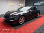 Porsche Panamera - 4