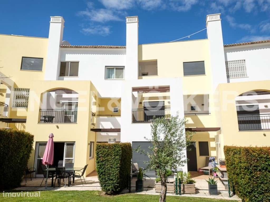 Moradia com óptima exposição solar - Grande imagem: 4/28