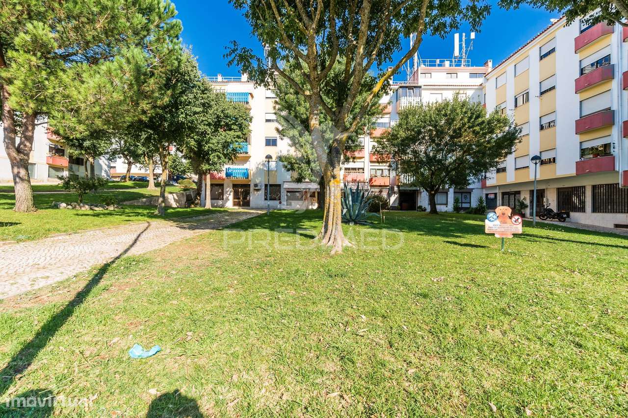 Espaço Comercial – Restaurante / Churrasqueira para Arrendamento - Grande imagem: 3/35