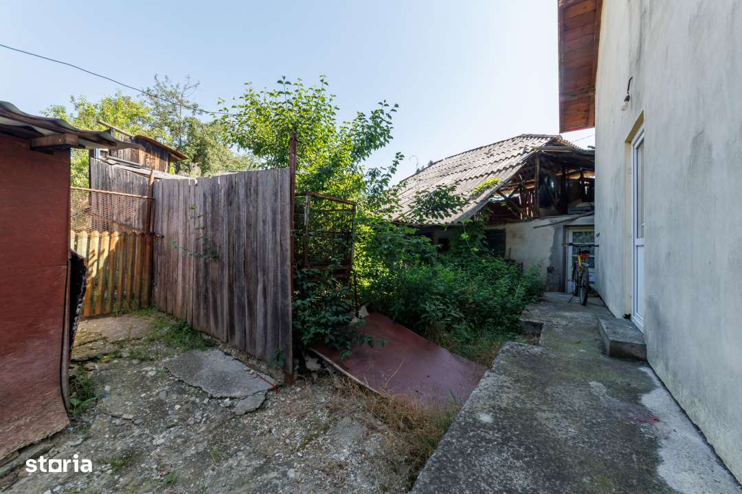 Casa spatioasa P+M in Valea Mare – Podgoria lecateva minute de Pites-14