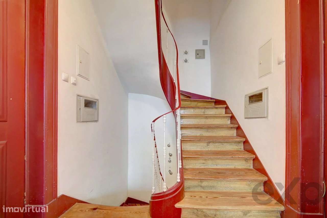 Apartamento T1+1 junto ao Jardim da Estrela – Lisboa-24