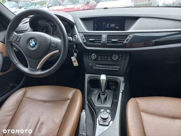 BMW X1 xDrive20d - 9