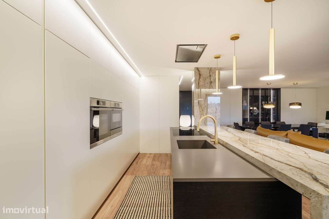 Elegante apartamento T3 em condomínio fechado na encosta do Bom Jesus-17