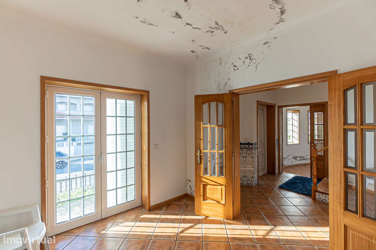 Moradia independente no centro de Alpendurada-14