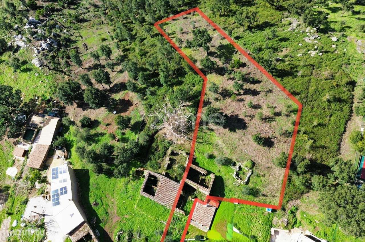 Moradia em ruína, com Terreno em Corte Grande – Monchique - Grande imagem: 3/38