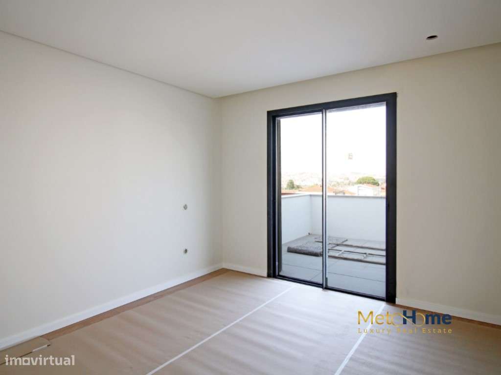 T3 com Terraço Novo - Último andar-22