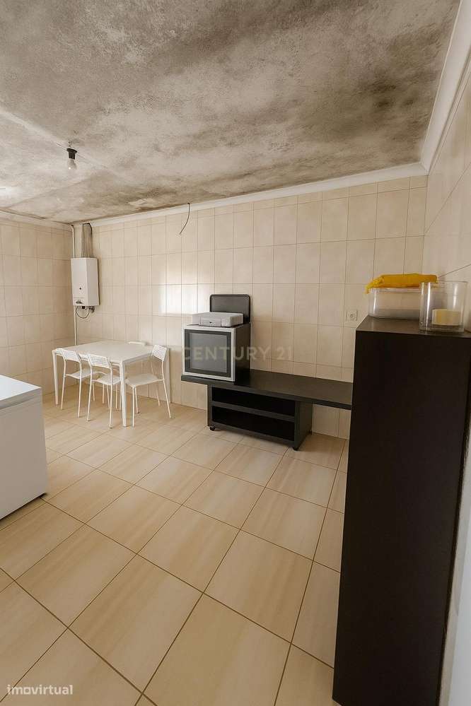 Moradia T4 térrea com terreno na Pedra de Cima – Conforto e tranquilid-12