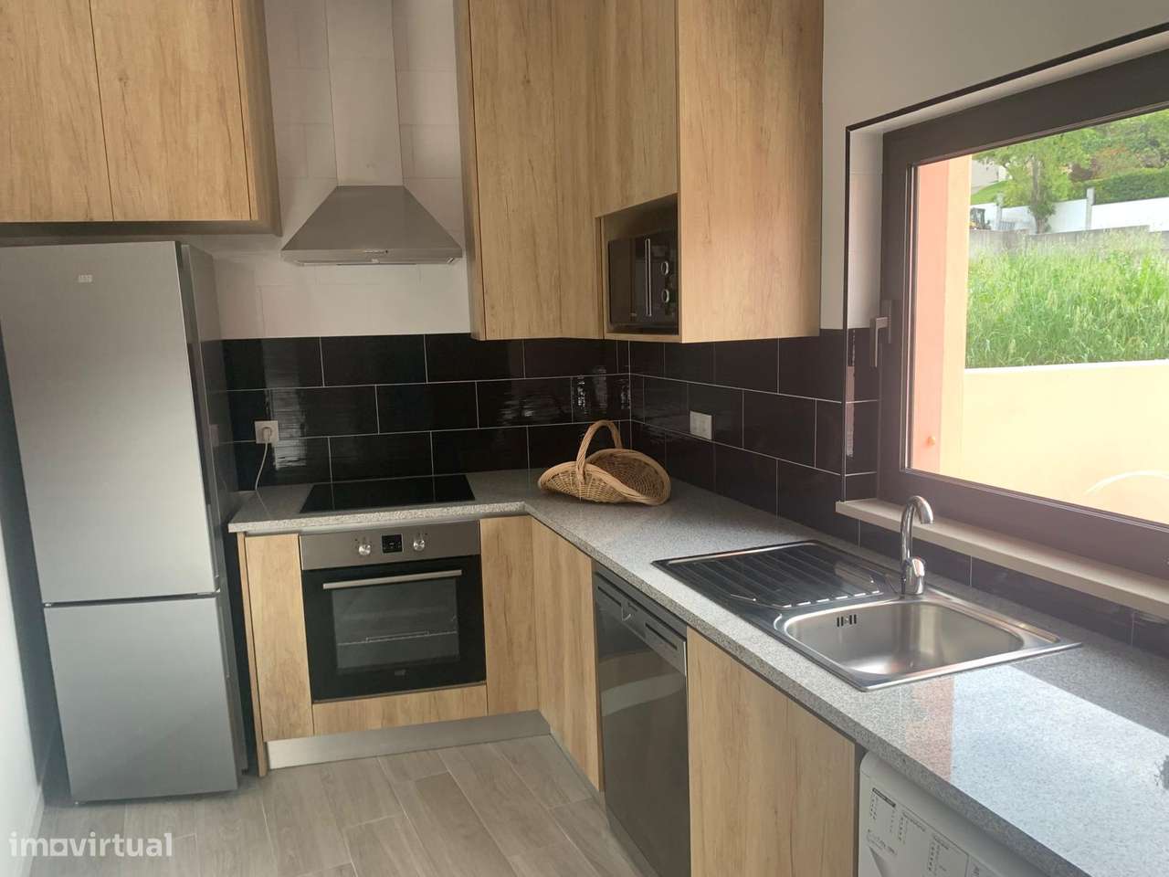 Vivenda T2 Porto Mós - despesas incluidas - Grande imagem: 4/10