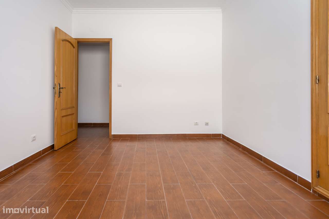 Moradia de 6 assoalhadas em lote de 500 m2-29
