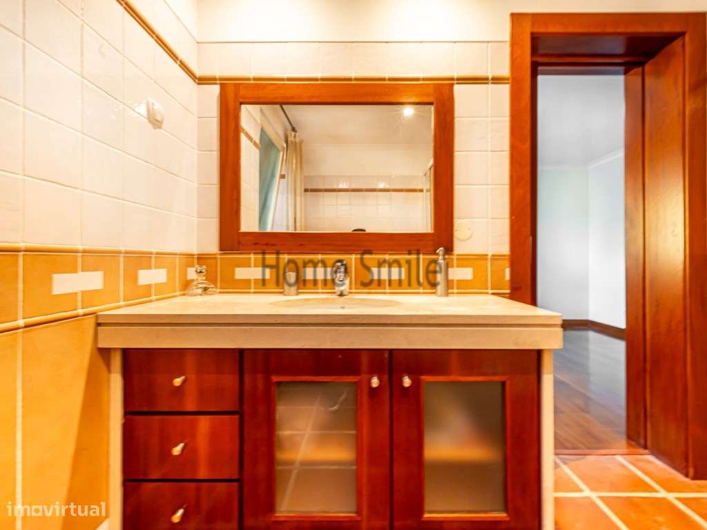 MORADIA LUXO STO ESTEVÃO. PISCINA. GARAGEM. COURT TÉNIS-32