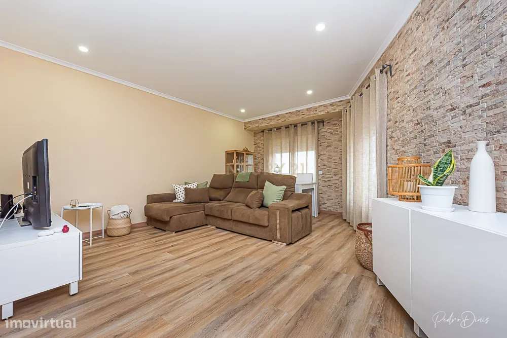 Apartamento 3 assoalhadas COMPLETAMENTE REMODELADO - Grande imagem: 3/31