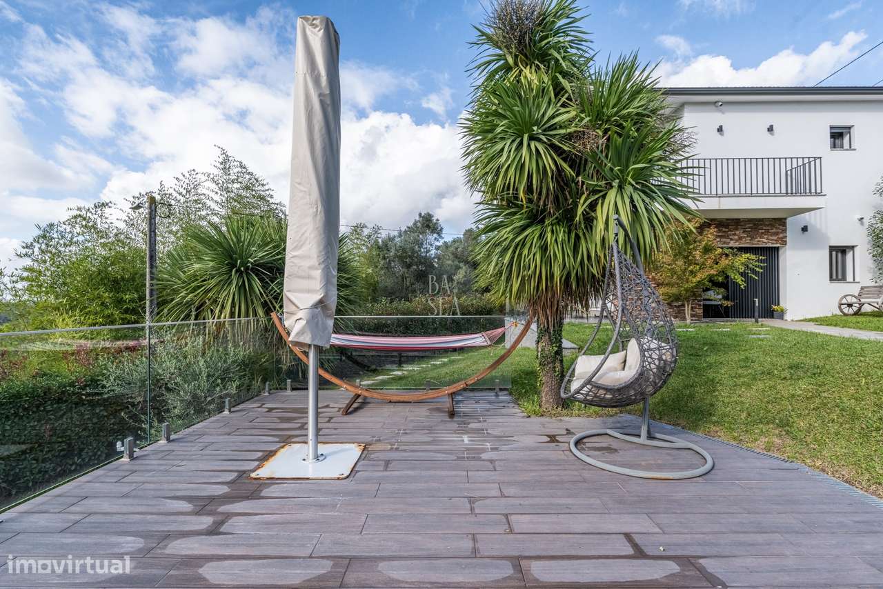 Morada individual com 4 suítes e piscina em Geraz do Minho - Póvoa de-35