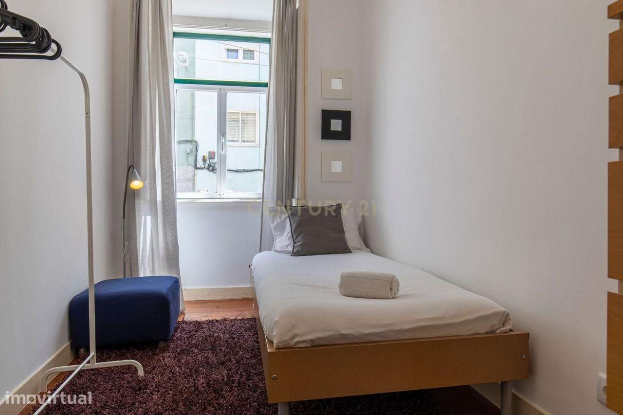 Apartamento T2 , na Rua da Aliança Operária  em Alcântara .-6