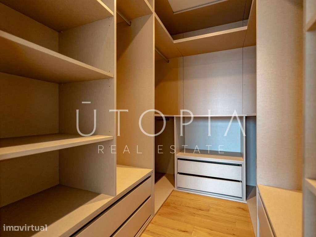 Apartamento T4 de Luxo no centro de Leiria-37