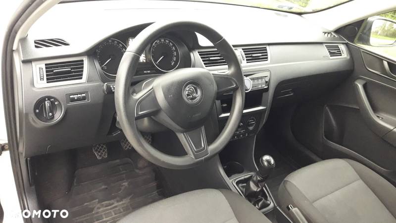 Skoda RAPID 1.6 TDI DPF Active - 9