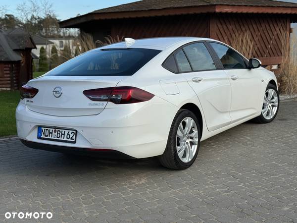 Opel Insignia - 15