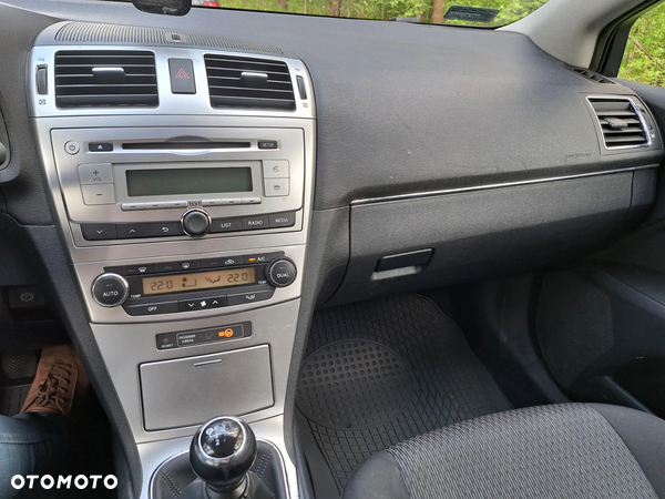 Toyota Avensis 1.8 Active - 3