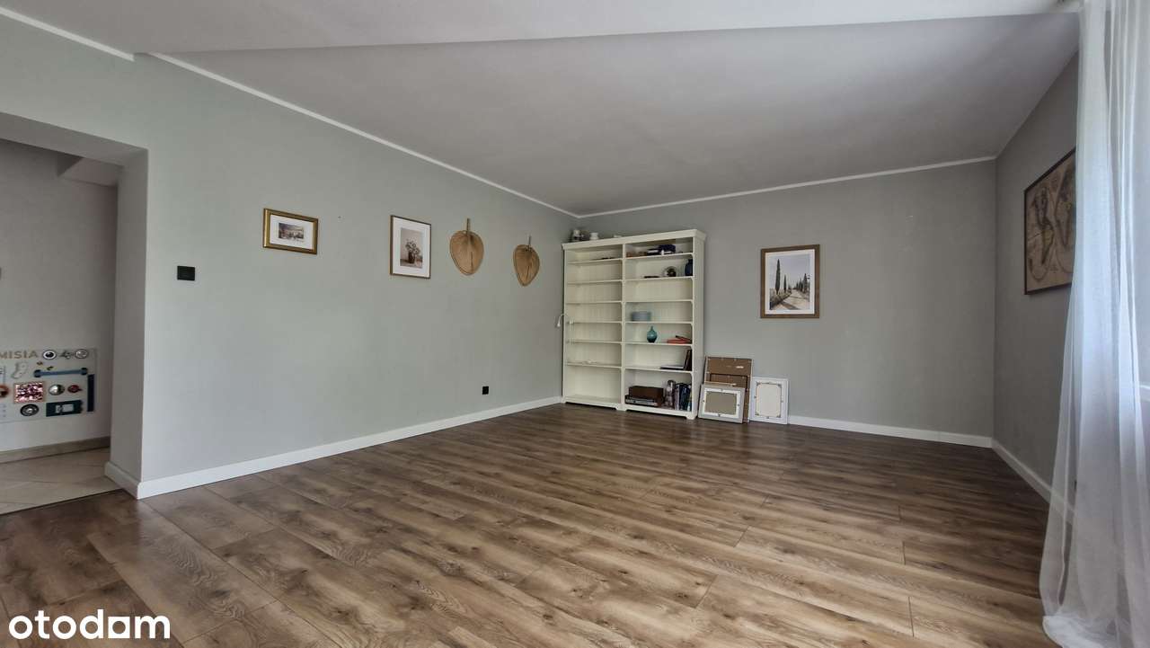 ciche mieszkanie, cegła, grube mury blisko centrum-2