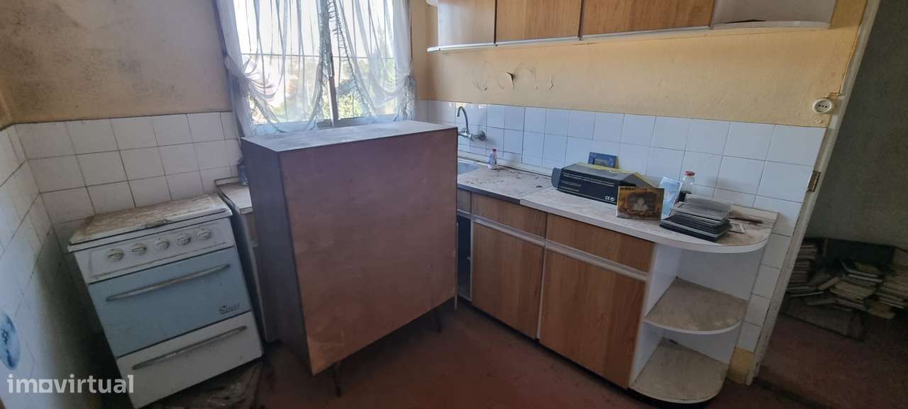 Casa / Moradia independente em Gulpilhares e Valadares-11