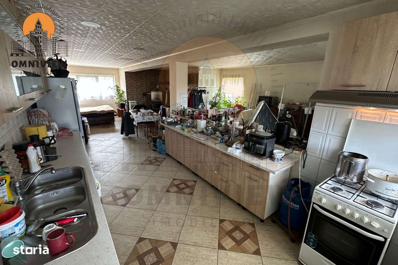 Casă de vânzare în Stupini – 240 mp utili, teren 556 mp-2