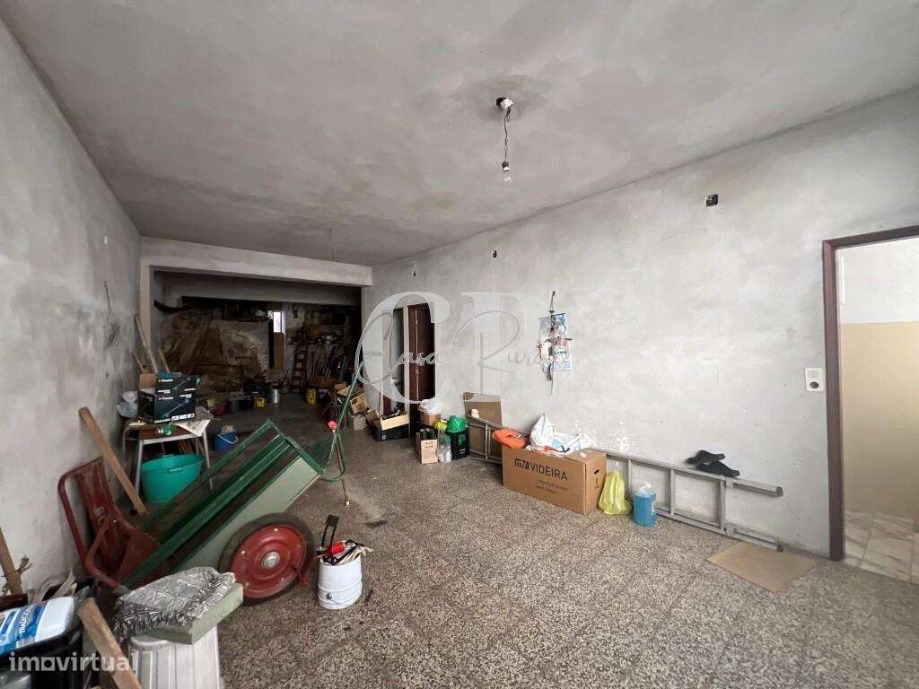 Moradia geminada T3 pronta a habitar, no centro da vila de Pedrógão Gr - Grande imagem: 5/51