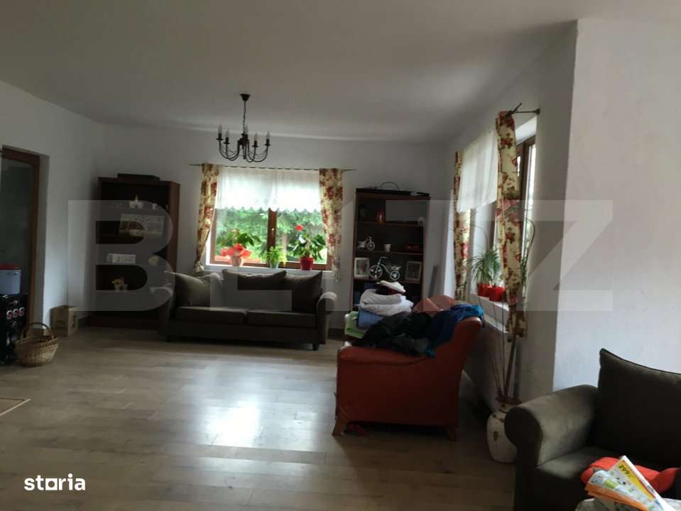 Cabana de vanzare, 8 camere,teren 1500 mp, zona Colibita-Malul Lacului - Imagine principală: 5/15