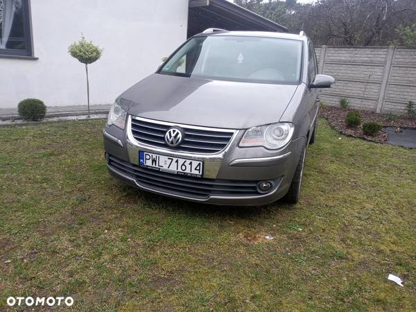 Volkswagen Touran 2.0 TDI DPF Comfortline - 3