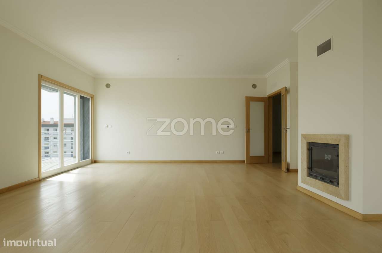 Apartamento T3 com varanda e vista de mar no L Towers em Paço de Ar... - Grande imagem: 4/22